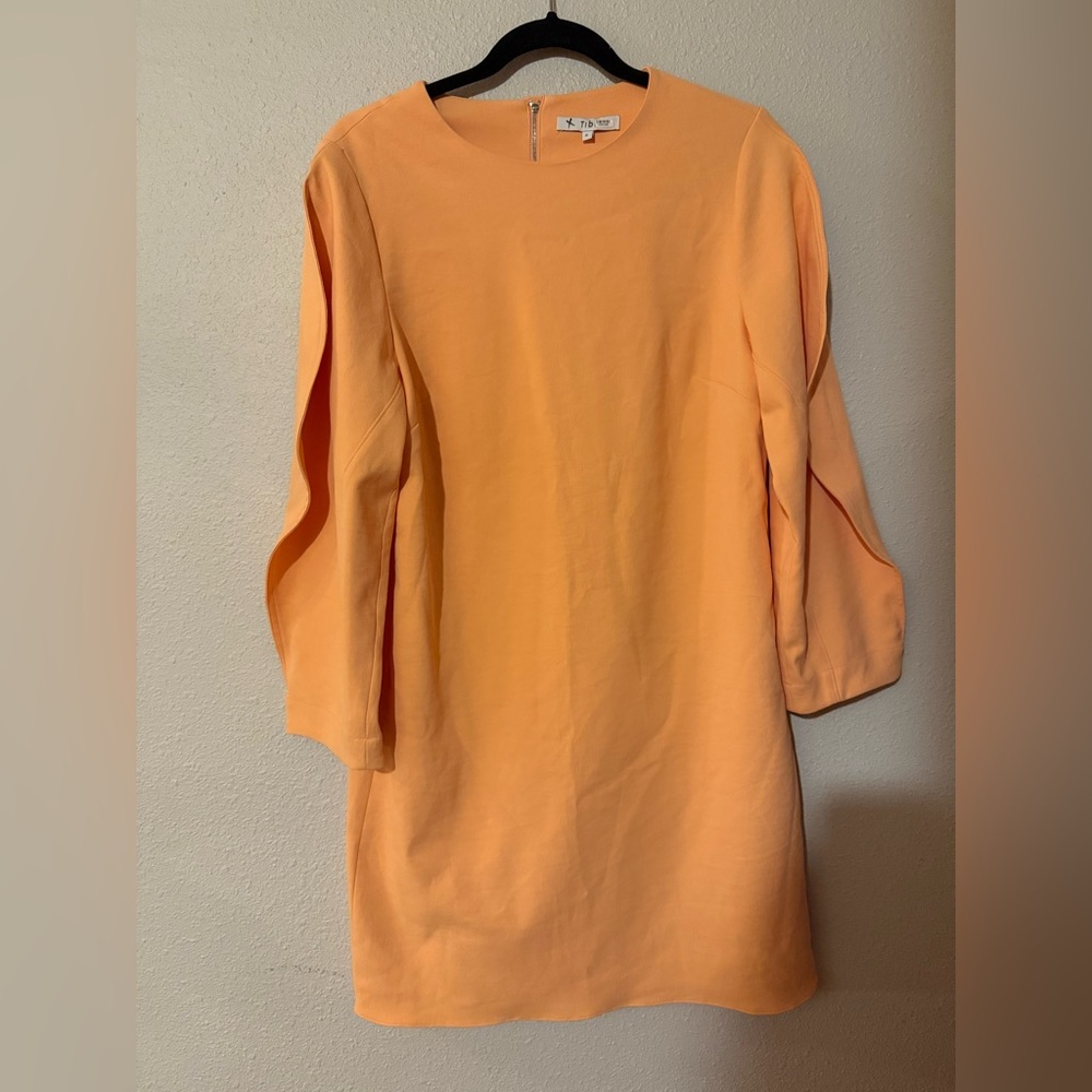 TIBI CHALKY DRAPE ORIGAMI SLEEVE DRESS SIZE 6 - Picture 4 of 7